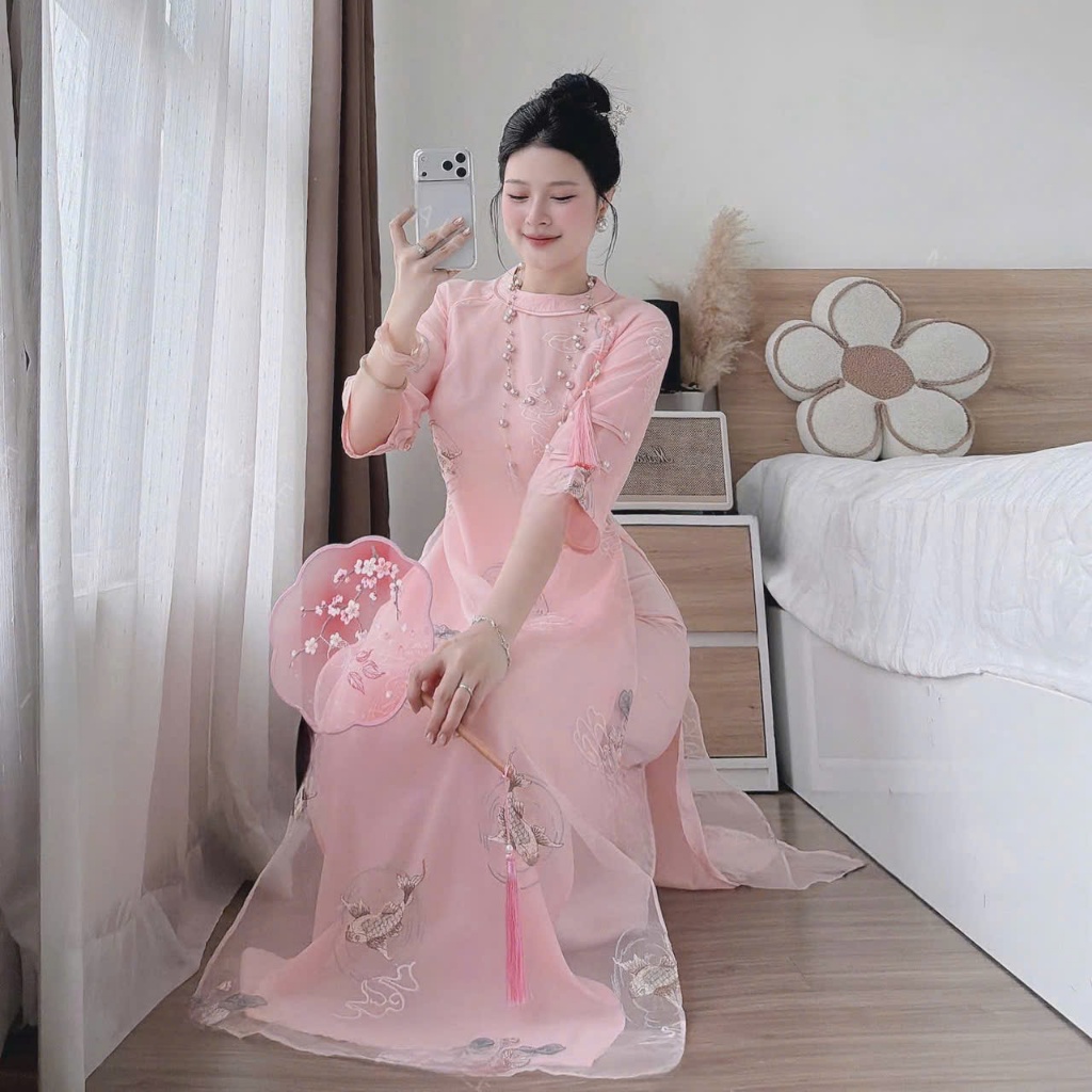 NH CLOTHER - Áo dài gam hồng – trắng – đỏ mang vẻ đẹp cổ điển pha hiện đại