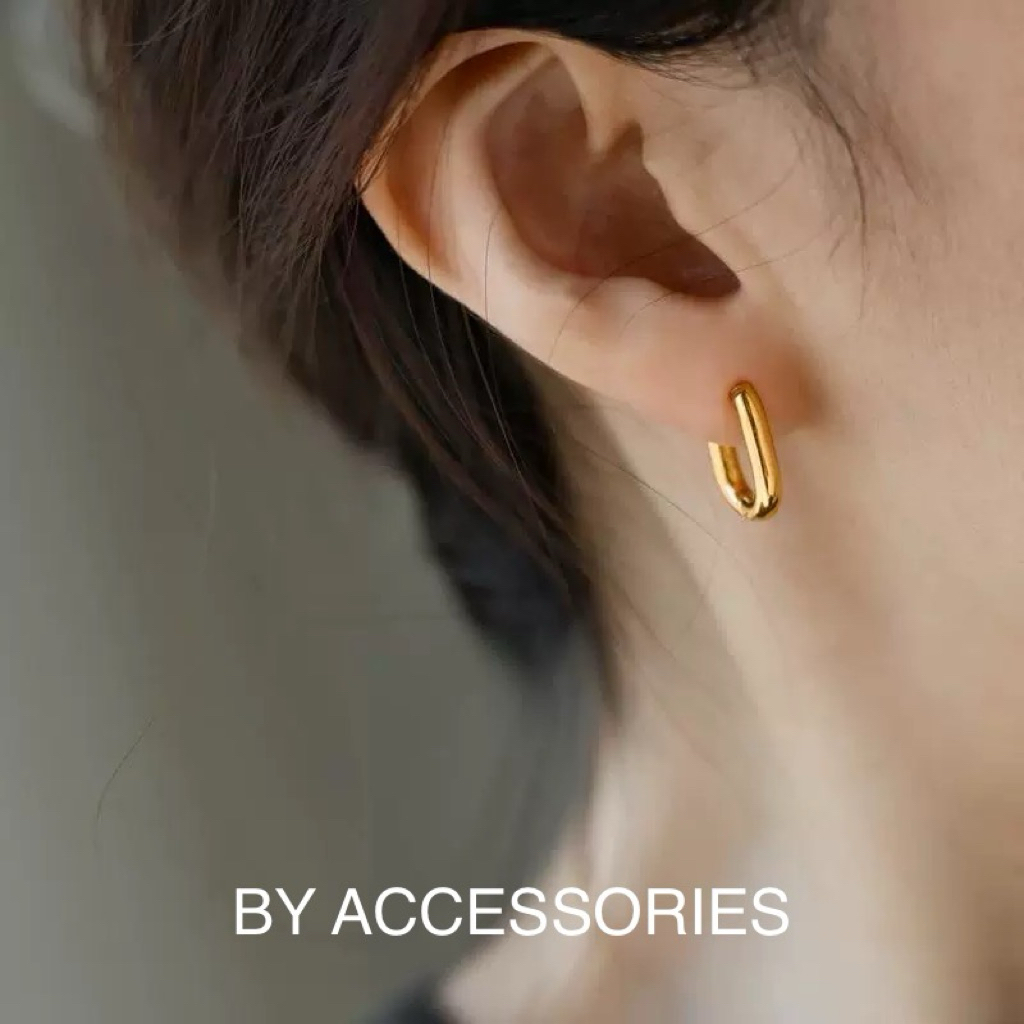 Bông tai nữ titan dáng bầu dục nhỏ trơn basic mạ vàng 18K không gỉ WE2526 BY ACCESSORIES