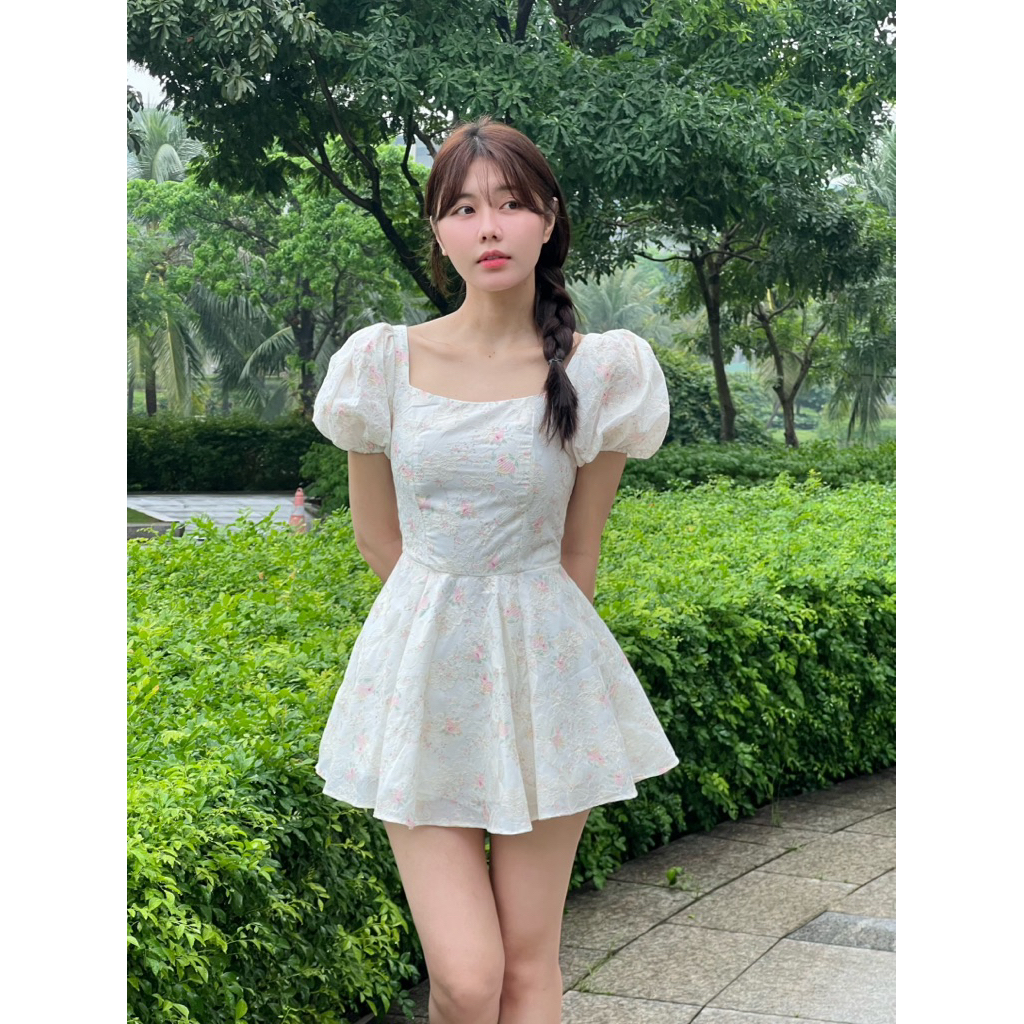 Yumie dress dáng ngắn form basic