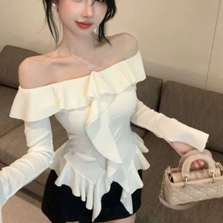 Áo kiểu trễ vai thun tăm dáng ôm bo eo xòe nhẹ phối bèo cổ tay dài nữ tính hiện đại VANISA CMM05