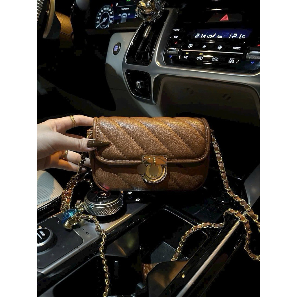 Túi xách QC da mềm size 18cm dây quả chuông căn chỉnh đeo chéo đeo vai siêu xinh