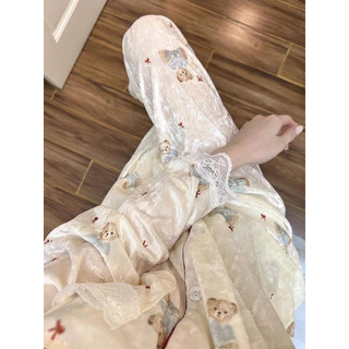 Bộ ngủ nhung nữ hoạ tiết gấu dễ thương