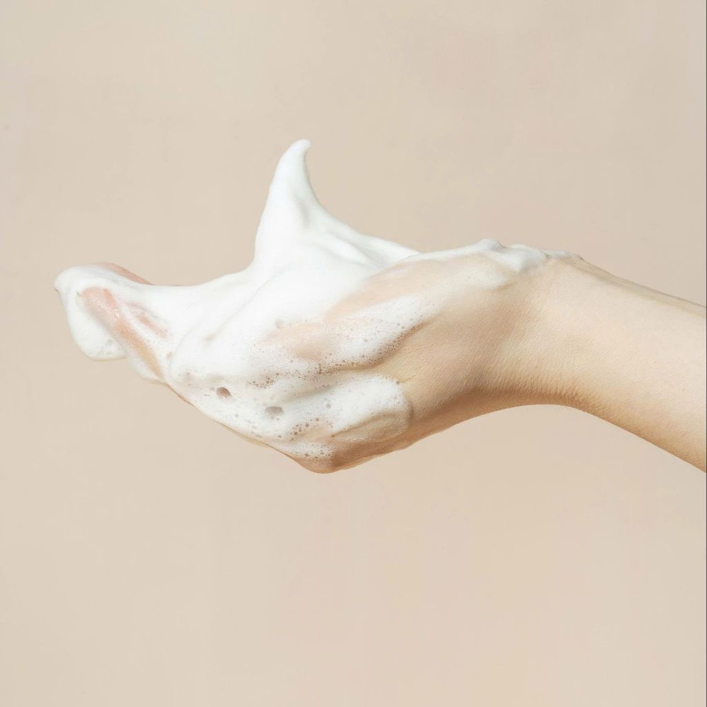 Sữa Rửa Mặt Dưỡng Ẩm Và Làm Sáng Da Deve Amino Face Wash 170G