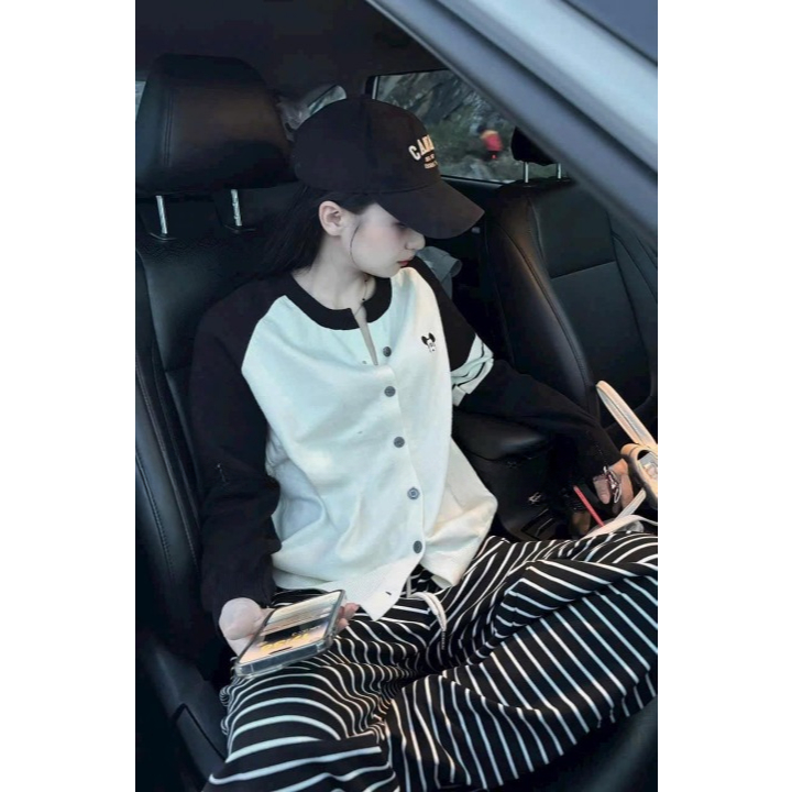 Set đồ nữ, đồ bộ nữ DONNA HCOM3358 áo mickey phối đen trắng mix quần kẻ siêu xinh