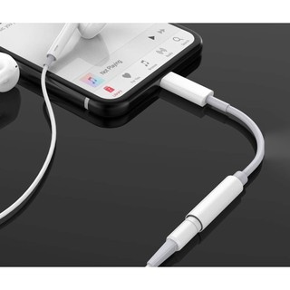 Cáp Chuyển Đổi từ cổng LaiNing Sang 3.5mm MMX62 Zin Táo, Có Mic Chơi Game, Nghe Gọi, Livetream (No Box)