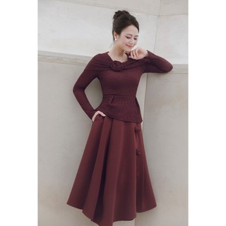[LAMER x VIỆT HOA] Áo Kiểu Nữ LAMER Dáng Peplum Dài Tay Phủ Vai Sang Trọng, Chân Váy Dáng Xòe Dài Vạt Chéo L61B25T008