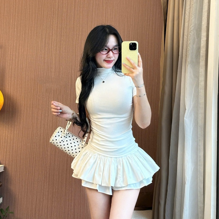 Áo Thun Nữ Basic Cổ Leo Joolate Form Ôm Body Co Giãn Tôn Dáng Siêu Đẹp