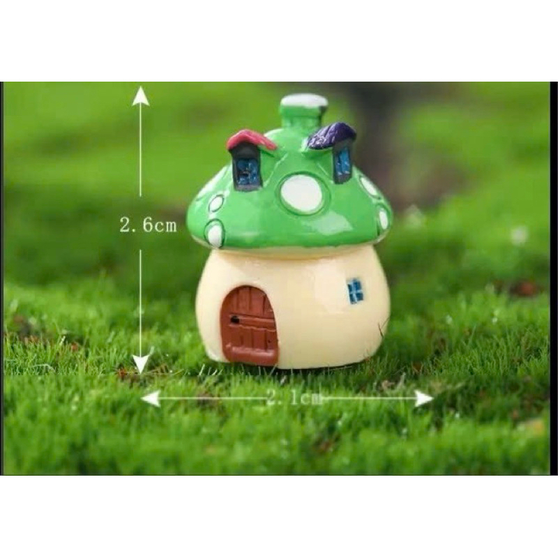 Mô hình ngôi nhà nấm có ống khói trang trí sen đá, sân vườn, bể cá, bể terrarium