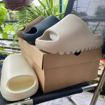 Dép yz slide đế bánh mì siêu êm chân , dép bánh mì nam nữ đều đi được, đủ size từ 35-43