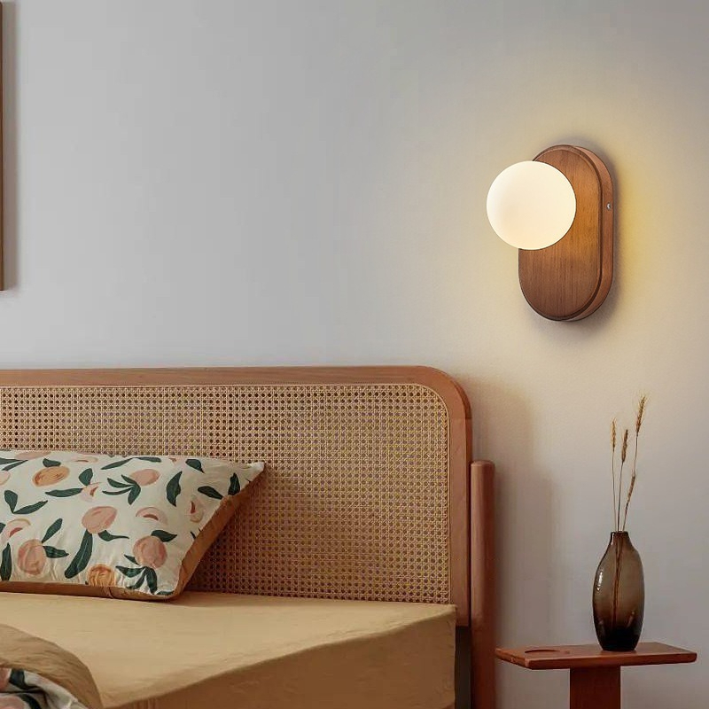 Đèn tường gỗ óc chó 7W, ánh sáng ấm/3 màu, bóng nhựa, bảo hành 1 năm
