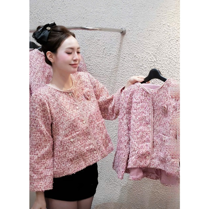 Áo dạ tweeed dáng ngắn form rộng đính hoa, áo dạ hồng baby sang chảnh LABEL D05