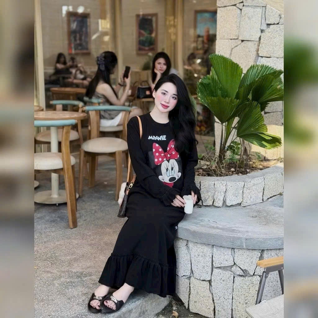 Váy dài đuôi cá suông rộng dài tay không cổ chất nỉ dày dặn ấm áp họa tiết chuột Mickey T1428G