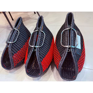 Giỏ gà phom thái bản đặc biệt ( tặng áo gà )