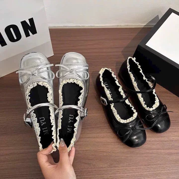 Giày Búp Bê Nữ Quai Ngang Phối Ren Nơ Xinh Xắn Đế Dẻo Chống Trơn - Giày Búp Bê Nữ Da Mềm Êm Chân