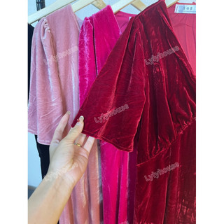 Váy nhung the trơn cổ tim cộc tay dáng dài chân xoè