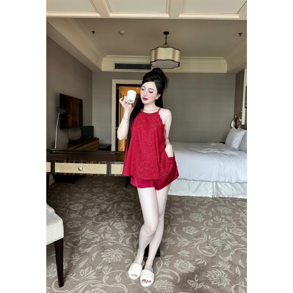 Bộ đùi yếm nữ VY LINH chất liệu gấm họa tiết hoa lá (TÙY LÔ) phối quần lụa latin thoáng mát,thoải mái,trẻ trung S1251