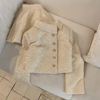 Set áo dạ tweed kèm chân váy xòe lưng sau chun cổ lệch siêu xinh LAVIAN S50