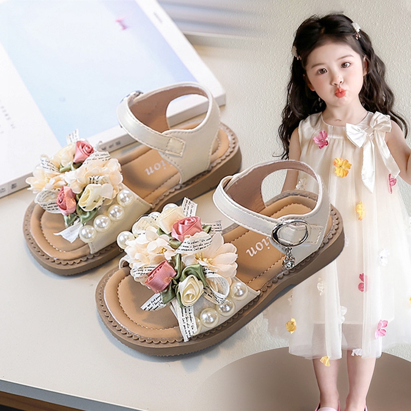 Giày hoa bé gái mùa hè mới hoa ngọt ngào sang trọng phong cách công chúa đi biển
