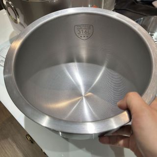 Nồi cơm inox 1.8L Joyoung JNRC-502 , Chống dính tự nhiên, Công suất 860W, Bản tiếng Việt, BH 24 tháng