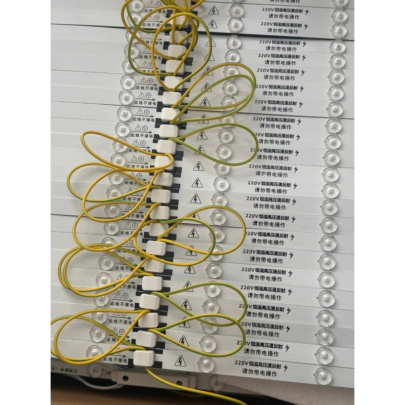 (Combo 10 thanh) LED thanh tỏa 220V dùng trong nhà, 12 bóng/thanh hắt bảng hiệu, sáng hộp đèn.