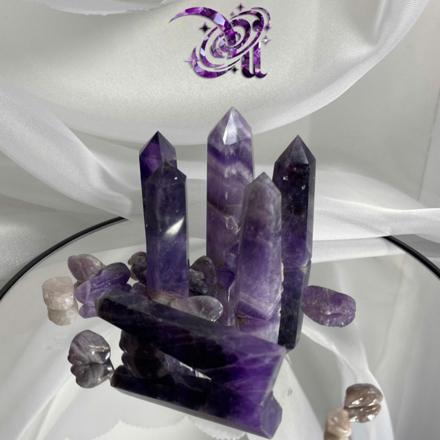Trụ Thạch Anh Tím (Đá Amethyst) - Đá thanh tẩy, khai mở trực giác, thiền định, hấp dẫn năng lượng