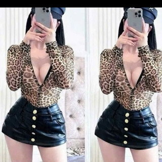 Áo Xốp Lưới Cổ Khóa Họa Tiết Ôm Body Trendzing Thời Trang
