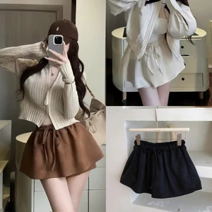 Chân váy quần da lộn dáng ngắn chữ A rút dây dáng xoè