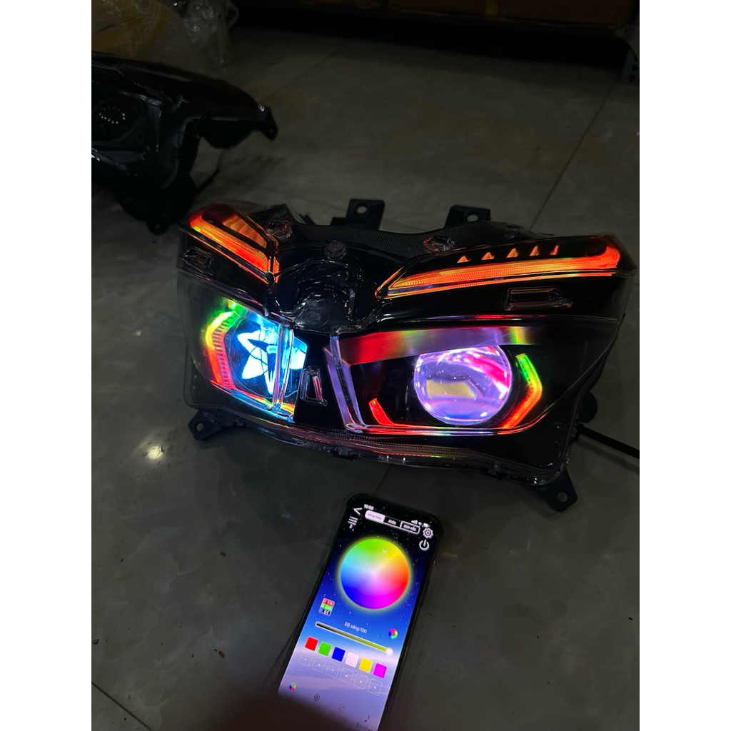 Pha Vario Độ Sẵn Bi Cầu 3.0 E11+ Công Xuất 70W Full App Đổi Màu + Audi Mý Đổi Màu , Lắp Đặt dễ dàng( Bảo Hành 2 năm )