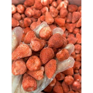 Dâu Sấy Giòn đặc sản nhà Thắm Khôi hộp 200gram
