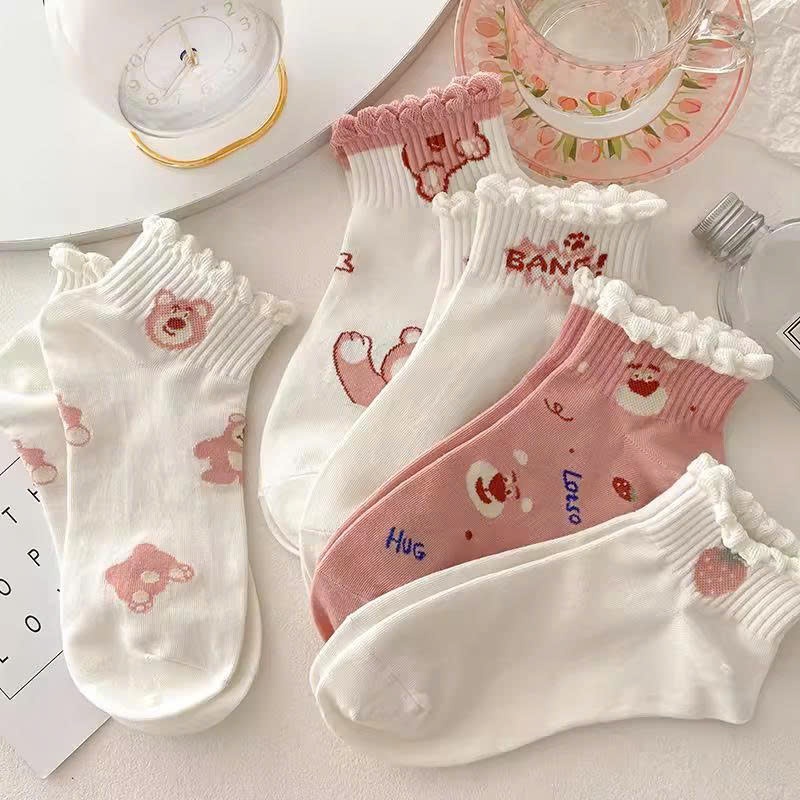 Set 10 Đôi Tất Nữ Cổ Ngắn Hoạ Tiết Gấu Dâu Hồng Siêu Hot Phong Cách Hàn vải cotton dày dặn