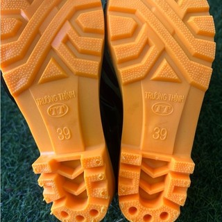 ( SIZE 38-44 ) Ủng lao động rằn ri đế vàng cứng 3,5cm, ủng đi mưa, ủng lội nước Trường Thịnh