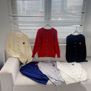 Cardigan cổ tròn trái tim , style hàn quốc
