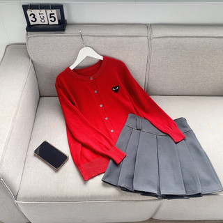 Cardigan cổ tròn trái tim , style hàn quốc