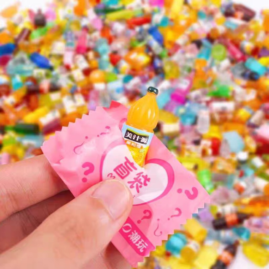 Đồ Chơi Mini Túi Mù Charm Chai Nước 100mẫu không trùng lặp – Quà Tặng DIY Sưu Tầm Đồ Mini Hot Trend
