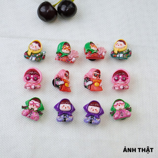 Bộ 12 Sticker, Charm 3D chủ đề bà thím DIY gắn Dép Sục, Cá Sấu JB-149 Mita
