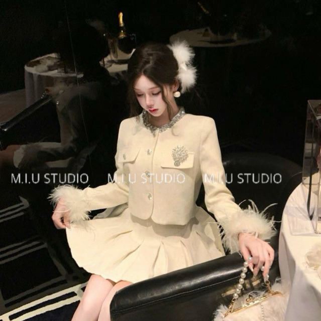 MIU.STUDIO • Set dạ tweed cổ viền ngọc tay phối lông cao cấp ,Áo khoác dạ kèm chân váy xếp ly-hàng 2 lớp dày dặn loại 1