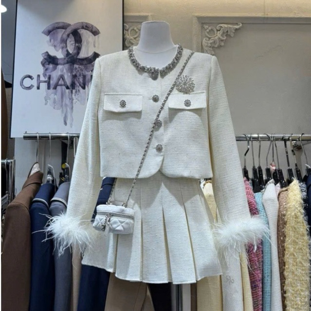 MIU.STUDIO • Set dạ tweed cổ viền ngọc tay phối lông cao cấp ,Áo khoác dạ kèm chân váy xếp ly-hàng 2 lớp dày dặn loại 1
