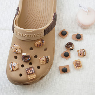 Bộ 14 Sticker, Charm 3D chủ đề gấu Choco gắn Dép Sục, Cá Sấu JB-163 Mita