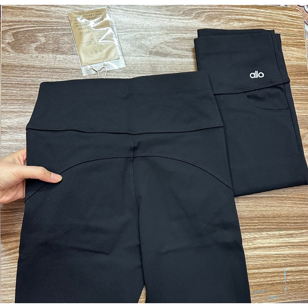 Quần Legging Cạp Cao Thêu Chữ Có 2 Túi Trước ,Gân Mông Tôn Dáng mã 699