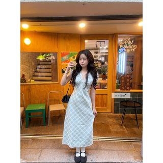 𝐊𝐚𝐭𝐚𝐫𝐢𝐧𝐚 𝐃𝐫𝐞𝐬𝐬 - Đầm caro nữ cổ V dáng dài nhien.official NDL00007