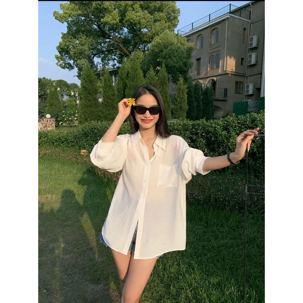 | LYN WEAR | Áo khoác sơ mi trắng nữ form rộng tay dài vạt bầu đũi voan xước mỏng nhẹ đi biển