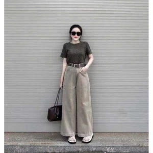 Quần jean ống rộng thiết kế chắp thân trước tạo điểm nhấn hottrend