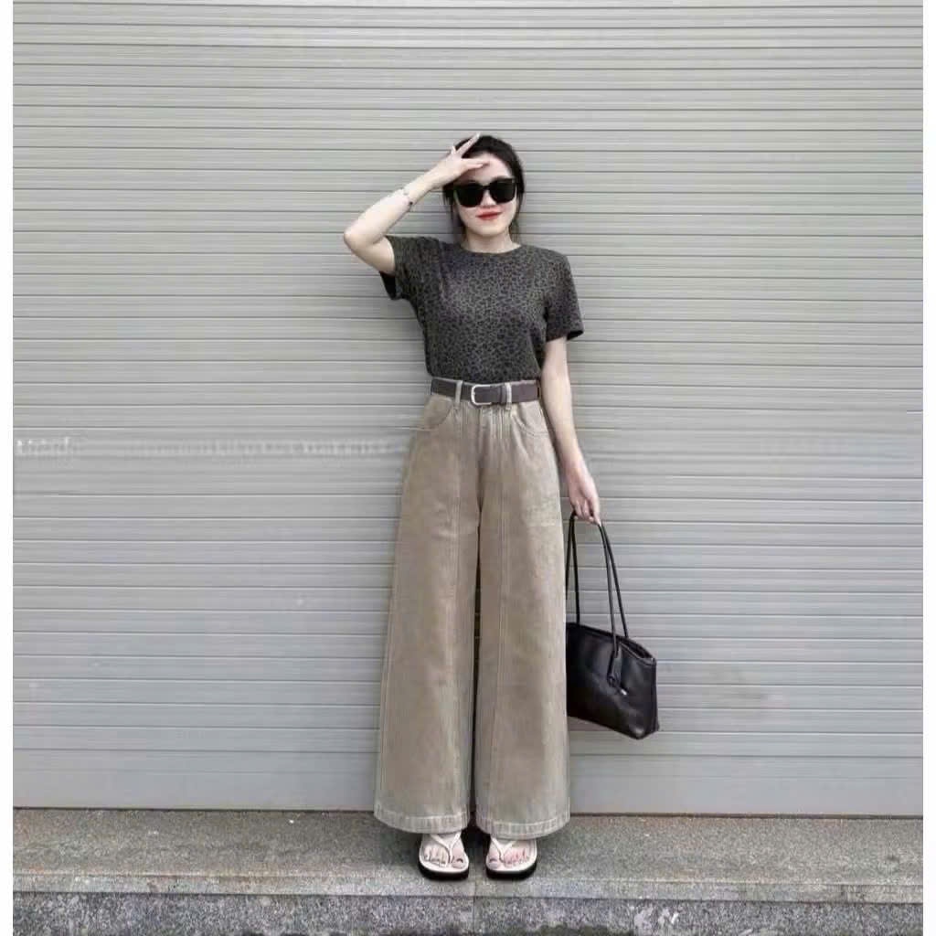 Quần jean ống rộng thiết kế chắp thân trước tạo điểm nhấn hottrend