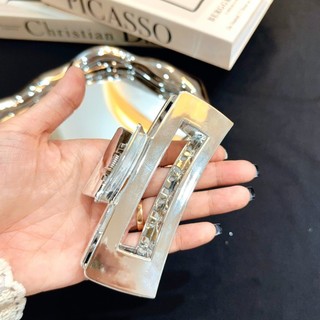 CÁC MẪU KẸP TÓC CÀNG CUA MÀU BẠC XINH XẮN HÀN QUỐC