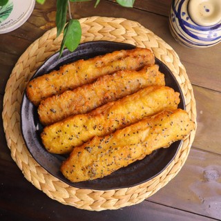 [Hỏa tốc HCM_Đông Lạnh]  Chuối Chiên Mè 400g (4 cái) - TiPiKay Shop