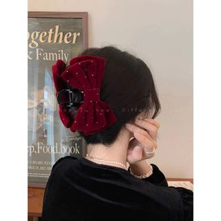 Kẹp tóc nhung đính kim tuyến đen đỏ phong cách sang chảnh Chồi accessories Y221-P2