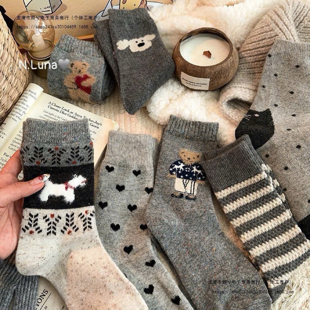 Set 8 đôi tất len giữ ấm mùa đông nữ – Tông xám họa tiết dễ thương (gấu, chó, kẻ sọc, chấm bi) 🧦💫