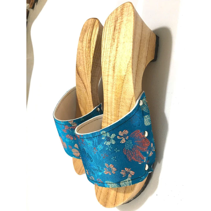 Wooden Clogs – 7