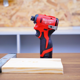 Máy bắt vít động lực Milwaukee M12 BLIDRC nhỏ gọn, động cơ không chổi than, lực mạnh, pin bền