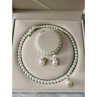 combo Bộ trang sức 3món trang sức ngọc trai  đá  nhân tạo 8 ly kèm với  ngọc trai đá  hàng cao cấp  dành cho nữ.